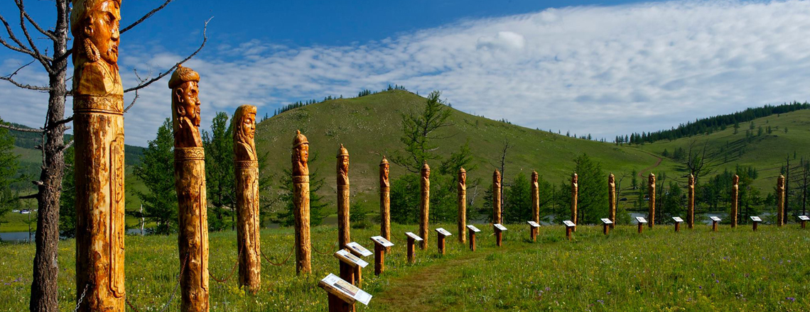 Хар зүрхний Хөх нуур